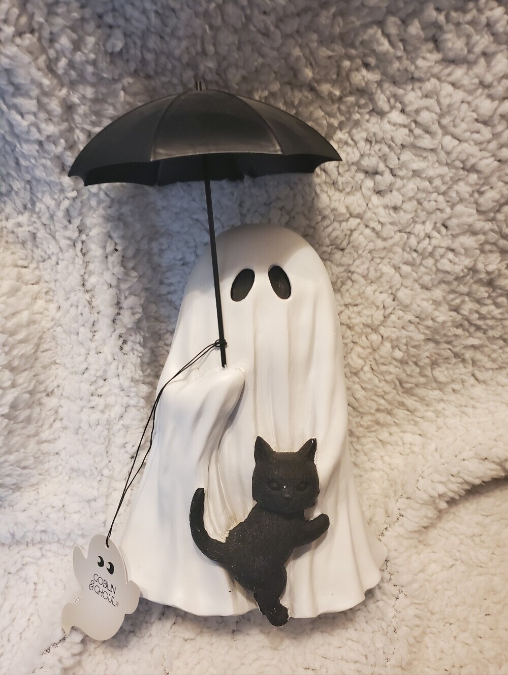 VIRAL HALLOWEEN GHOST WITH BLACK CAT UNDERNEATH UMBRELLA FIGURINE 12"H - Picture 2 of 8